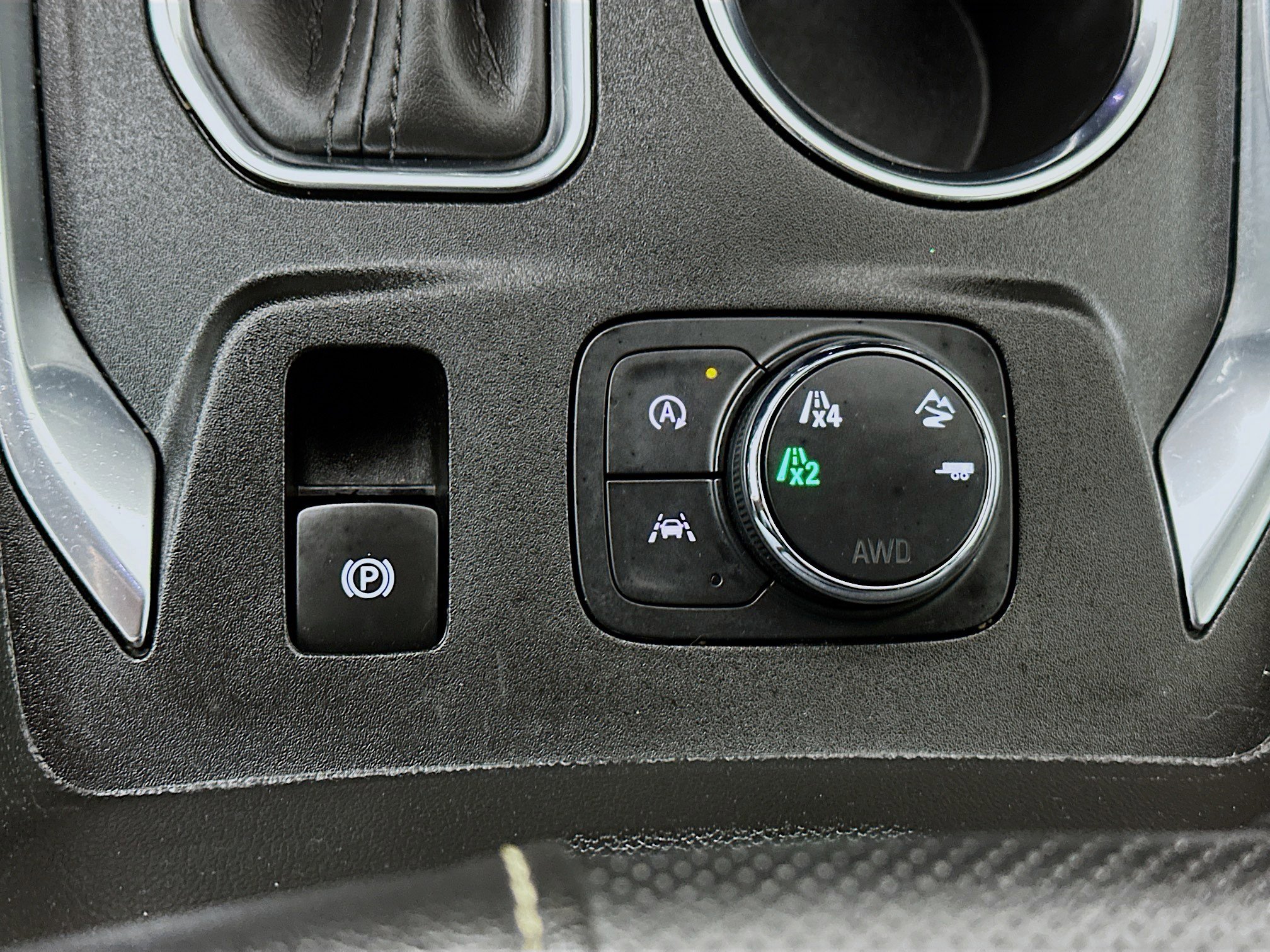 Used 2023 Chevrolet Traverse Premier w/ Redline Edition AWD/4WD image 21