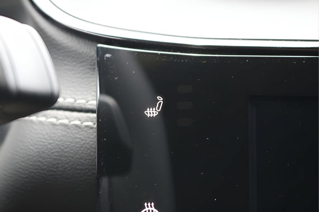 New 2026 Jeep Grand Cherokee Altitude AWD/4WD image 24