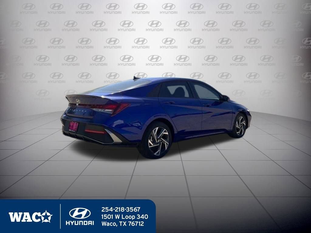 Used 2025 Hyundai Elantra Sport image 8