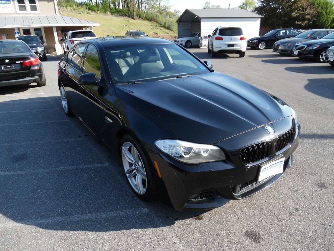 Used 2012 BMW 550i xDrive Sedan image 8
