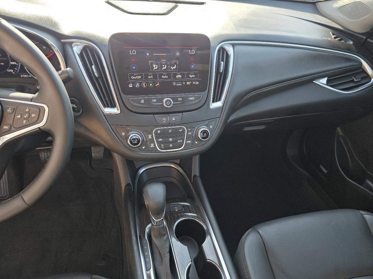 Used 2024 Chevrolet Malibu LT FWD image 16