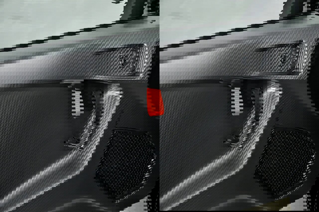 Used 2022 Lamborghini Huracan STO image 19