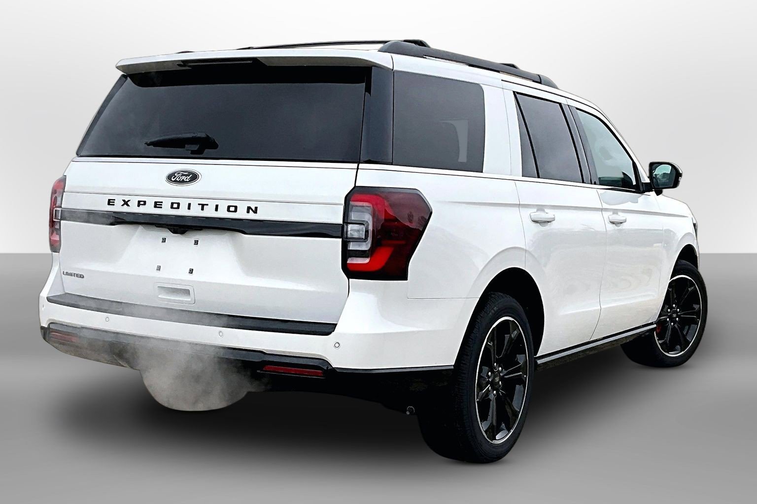Used 2024 Ford Expedition Limited image 11