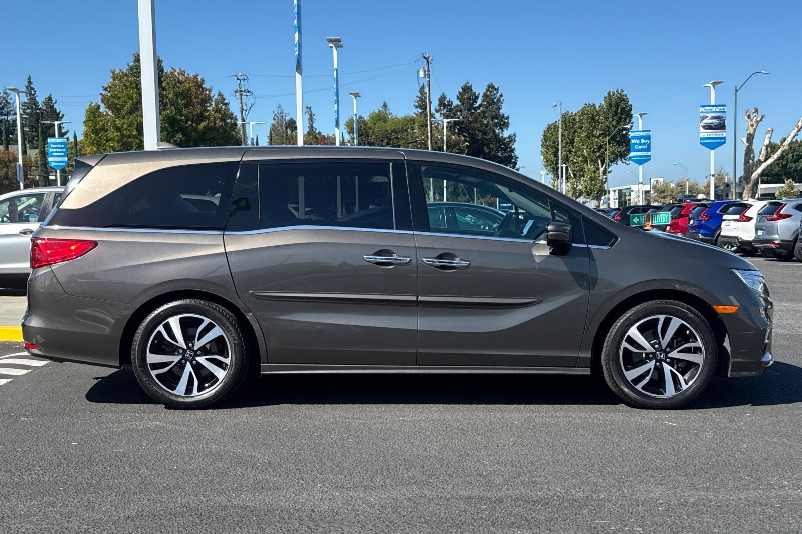 Used 2019 Honda Odyssey Elite image 8