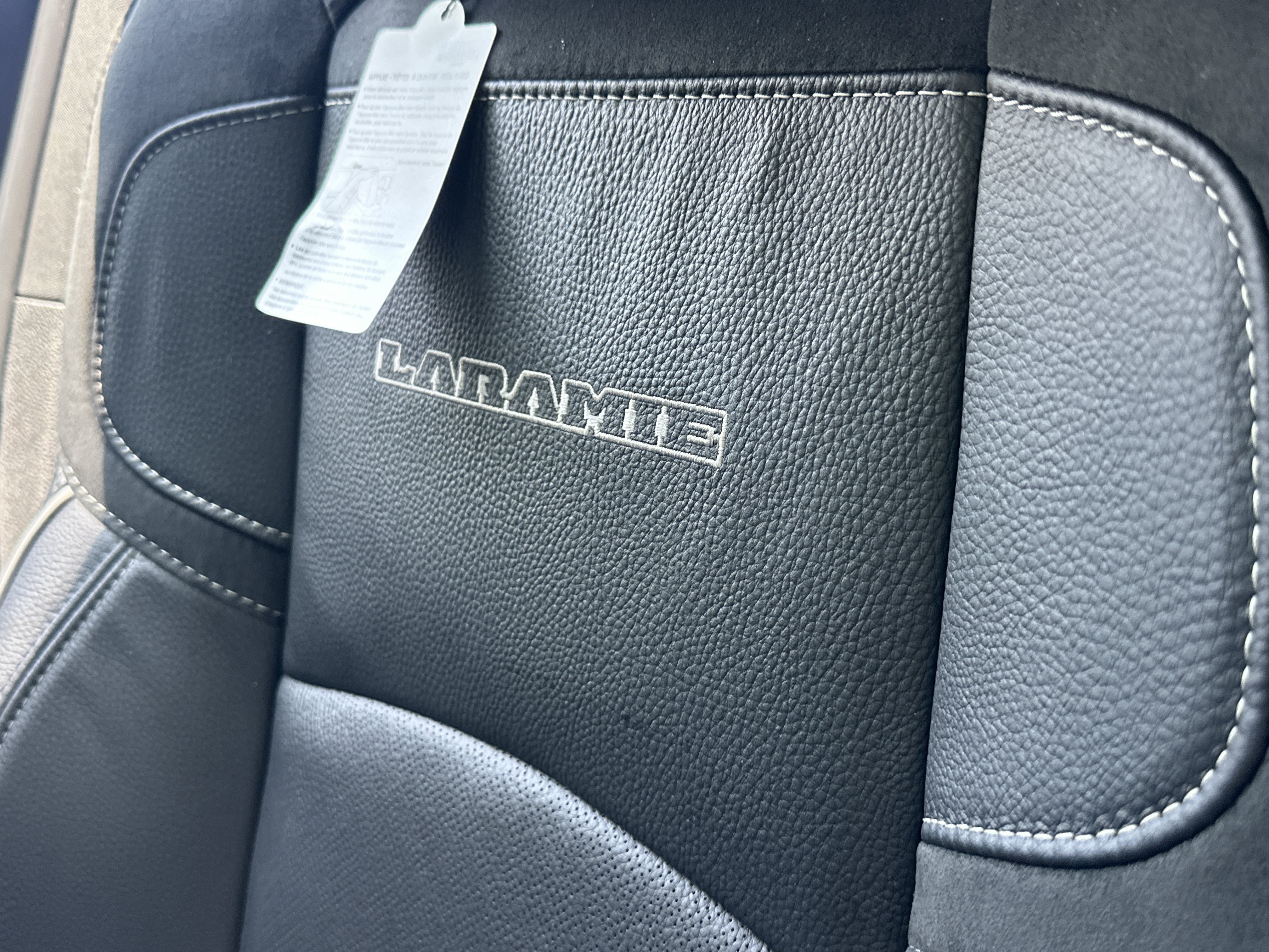 New 2026 RAM 2500 Laramie AWD/4WD image 5
