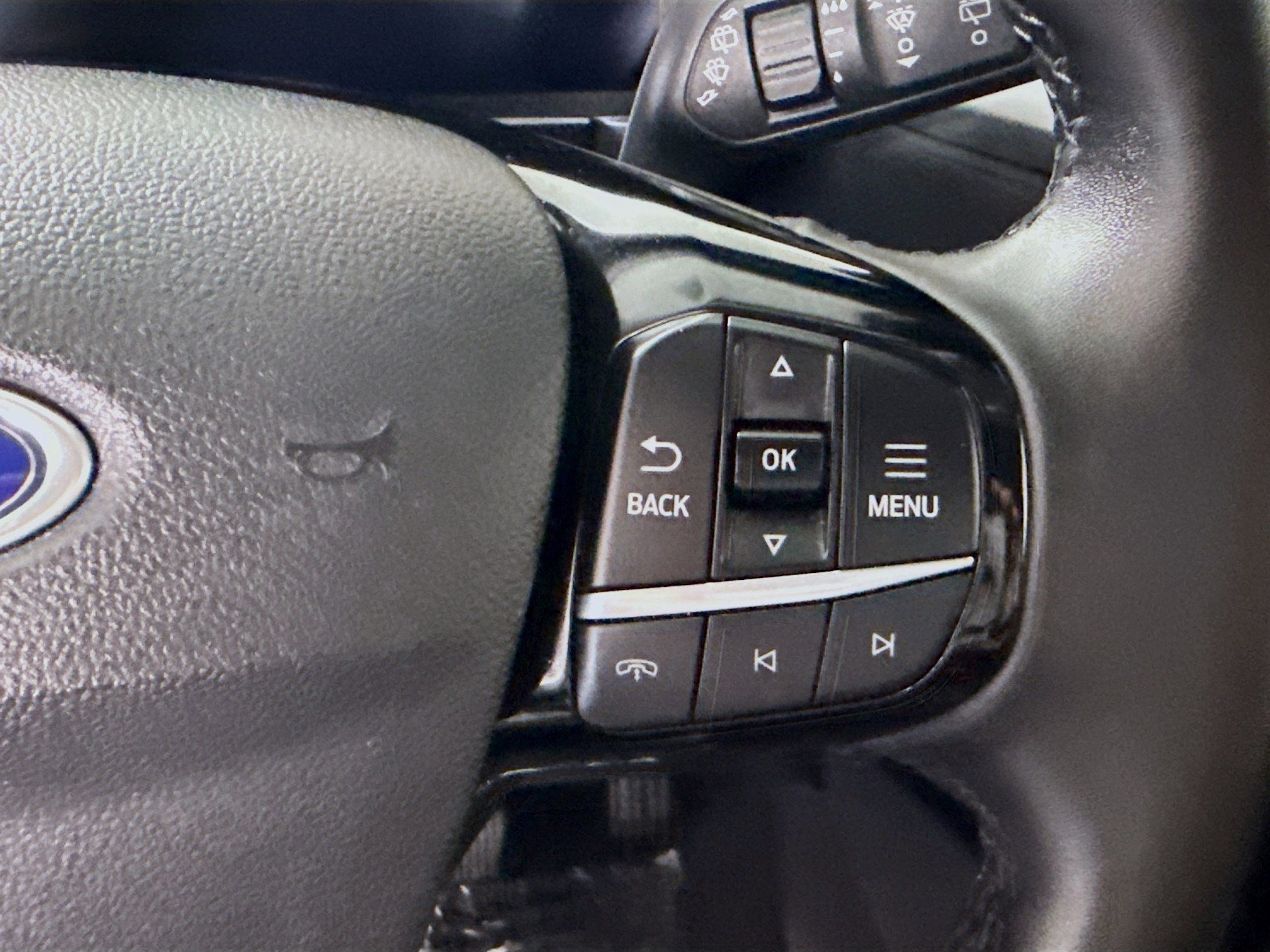 Used 2023 Ford Escape SE w/ PHEV Premium Package FWD image 15