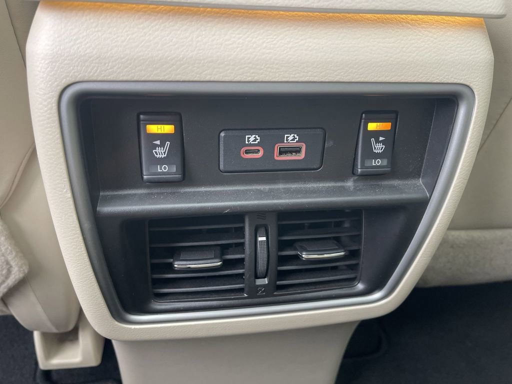 Used 2019 Nissan Murano Platinum w/ Cargo Package image 30