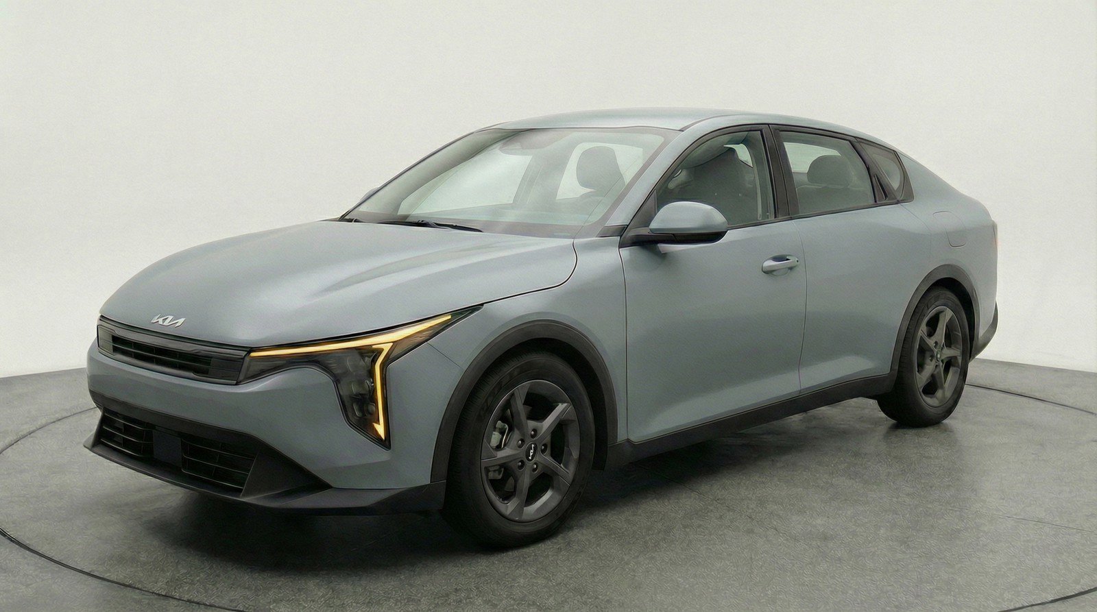 Used 2025 Kia K4 LXS image 3