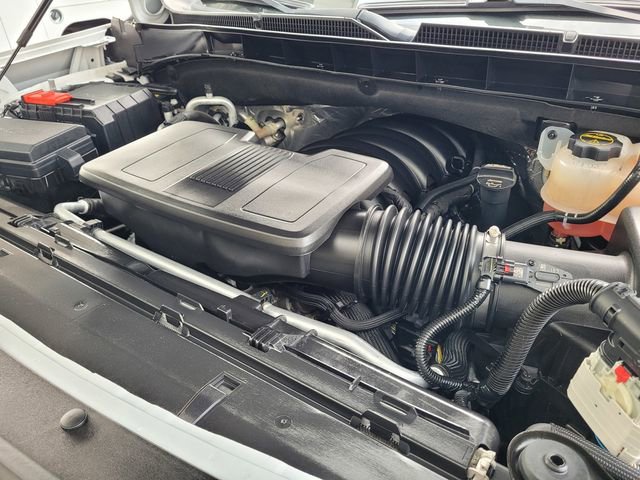 Used 2024 GMC Yukon AT4 w/ Technology Package image 27