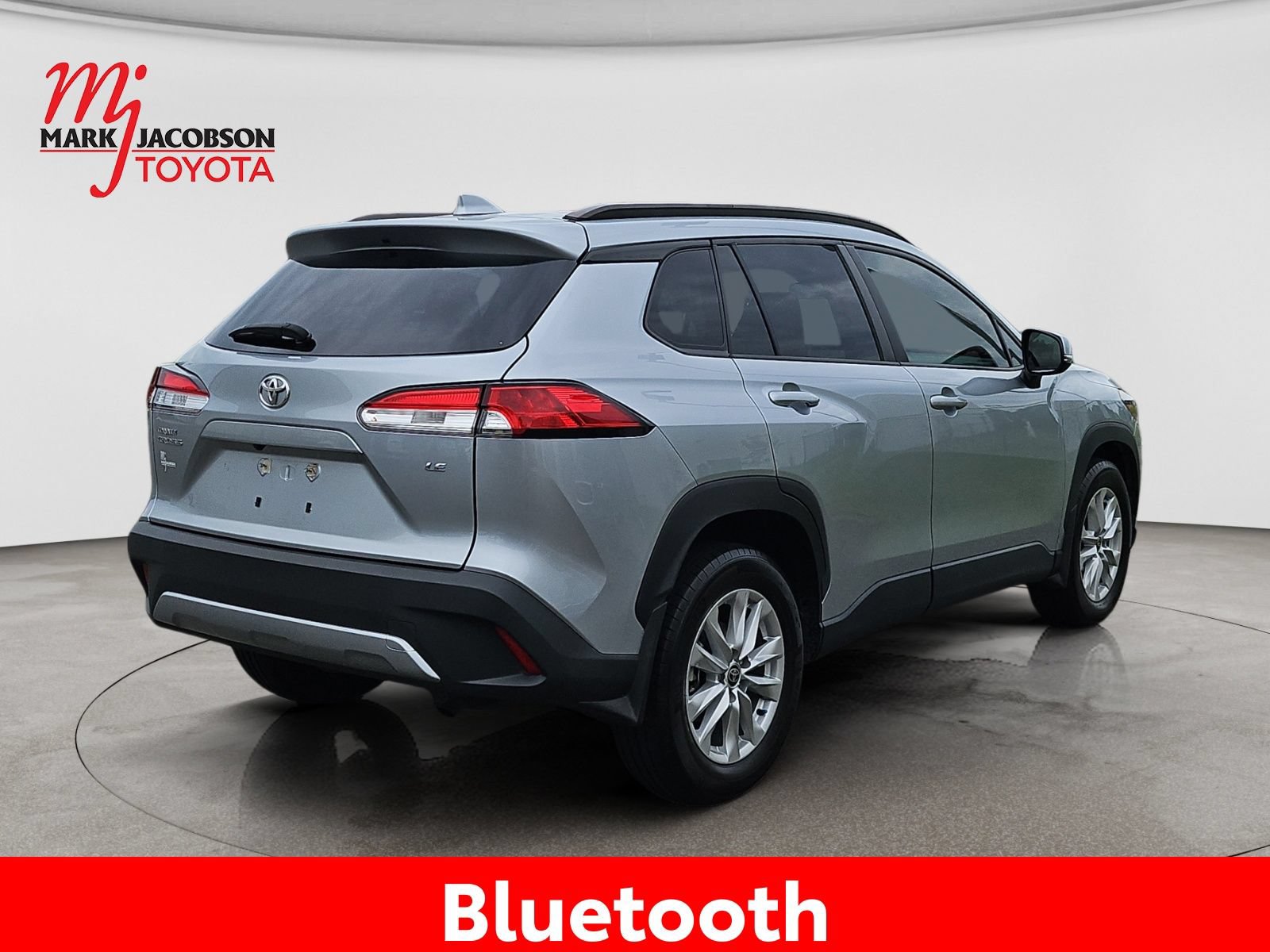Used 2023 Toyota Corolla Cross LE w/ Moonroof Package FWD image 9