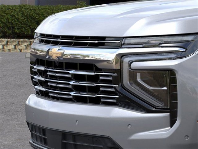 New 2026 Chevrolet Suburban Premier image 14