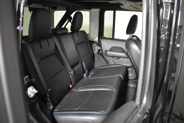 Used 2024 Jeep Wrangler High Altitude AWD/4WD image 32