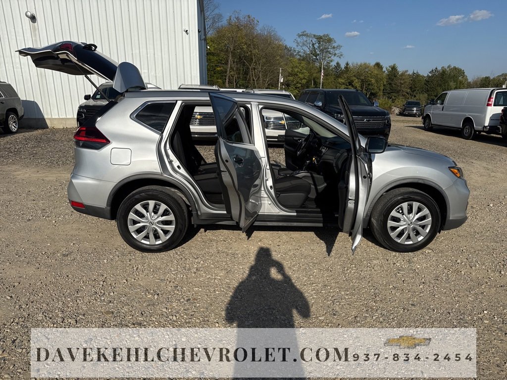 Used 2018 Nissan Rogue S image 31
