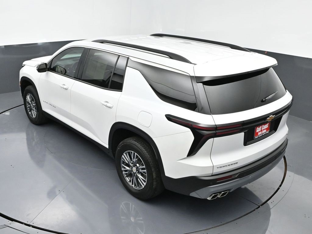 Used 2024 Chevrolet Traverse LT image 39