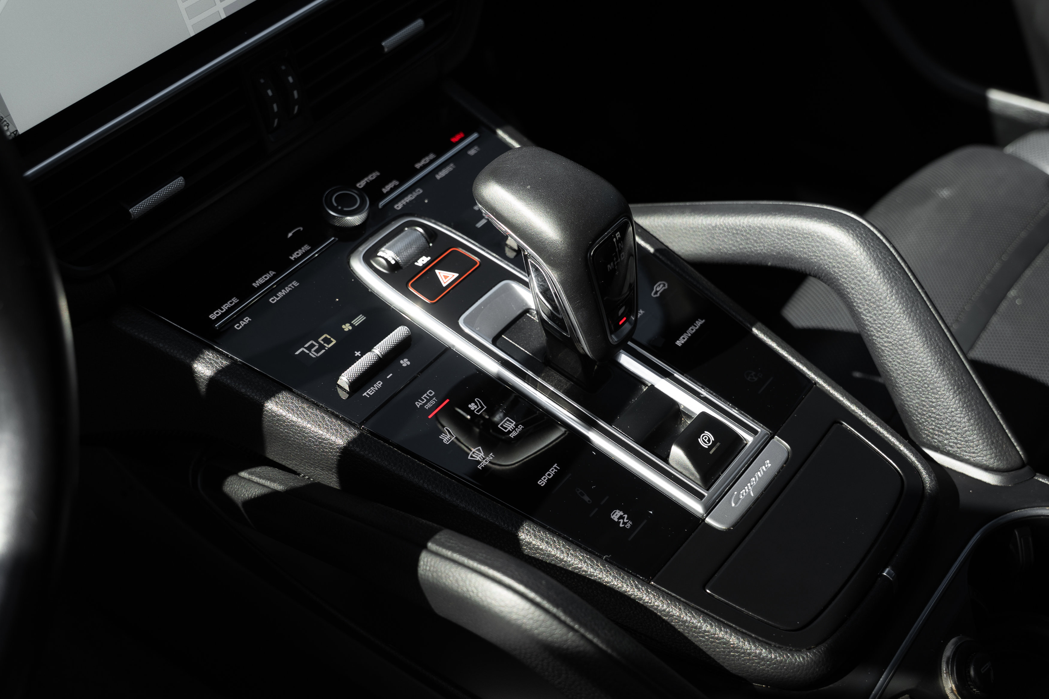 Used 2020 Porsche Cayenne image 19