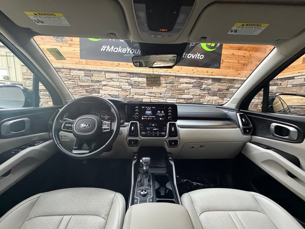 Used 2021 Kia Sorento S image 16