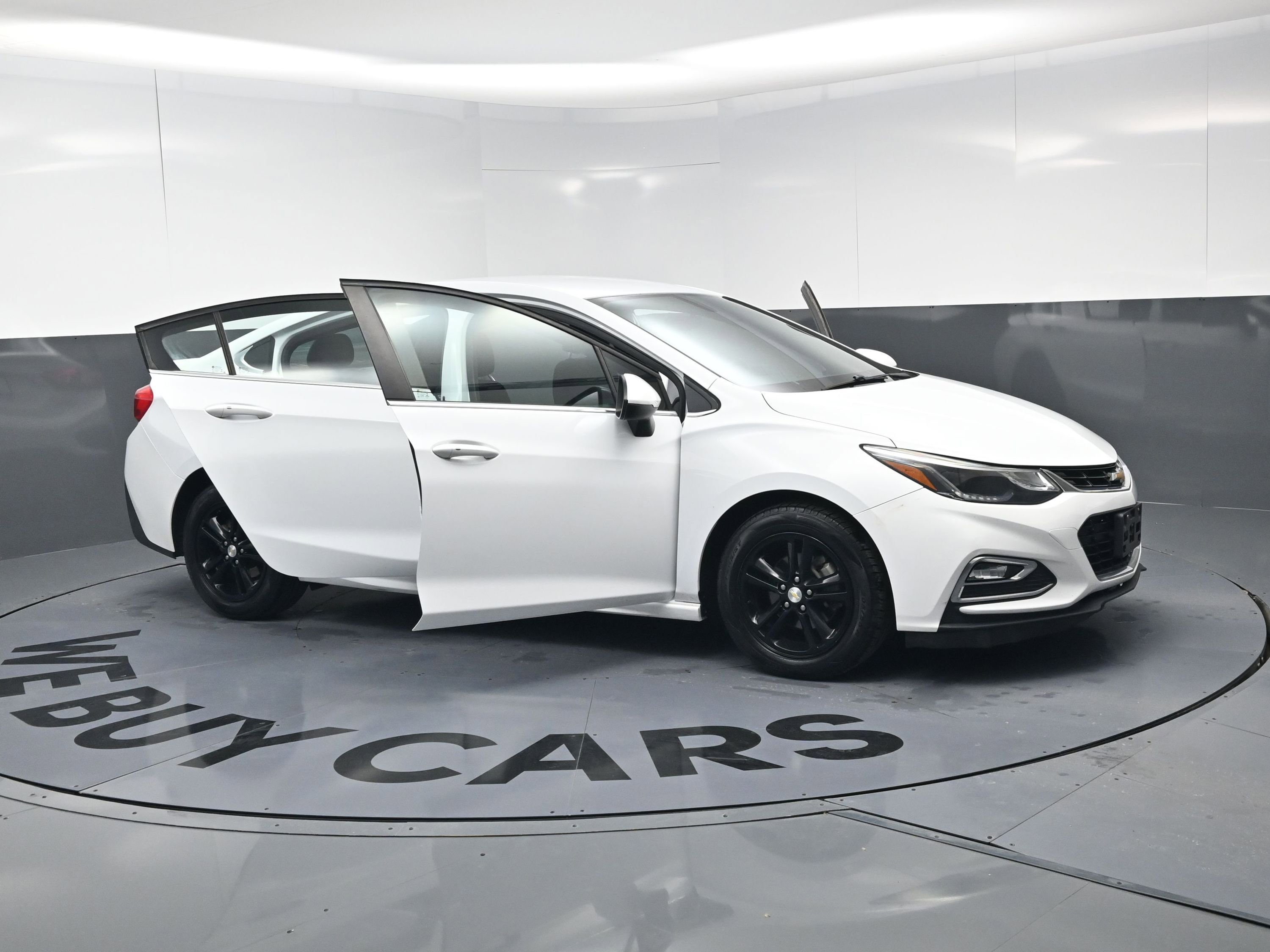 Used 2016 Chevrolet Cruze LT w/ Convenience Package image 26