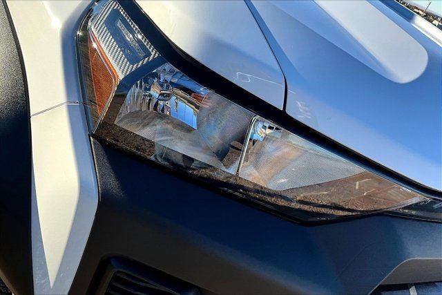 Used 2024 Chevrolet Colorado Trail Boss w/ Safety Package image 28