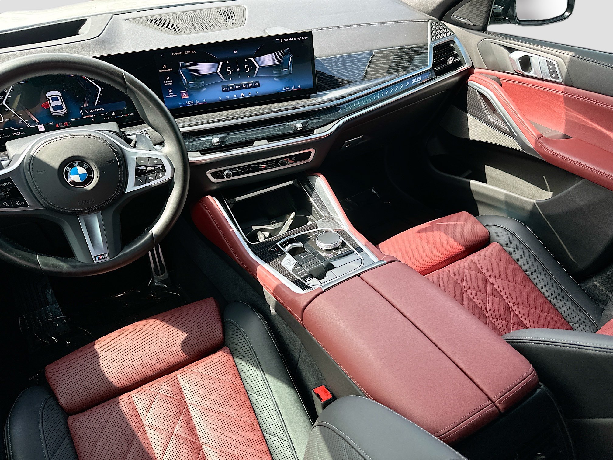 Certified 2025 BMW X6 xDrive40i w/ Premium Package AWD/4WD image 25