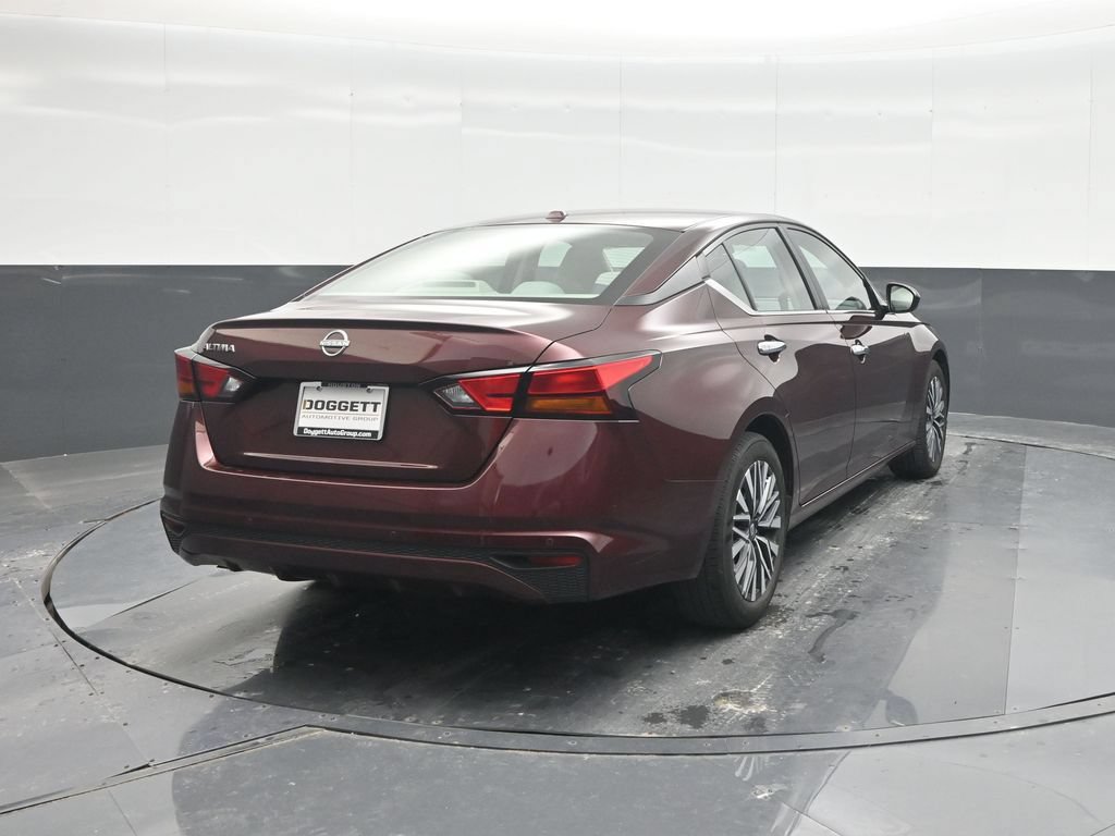 Used 2025 Nissan Altima 2.5 SV FWD image 24
