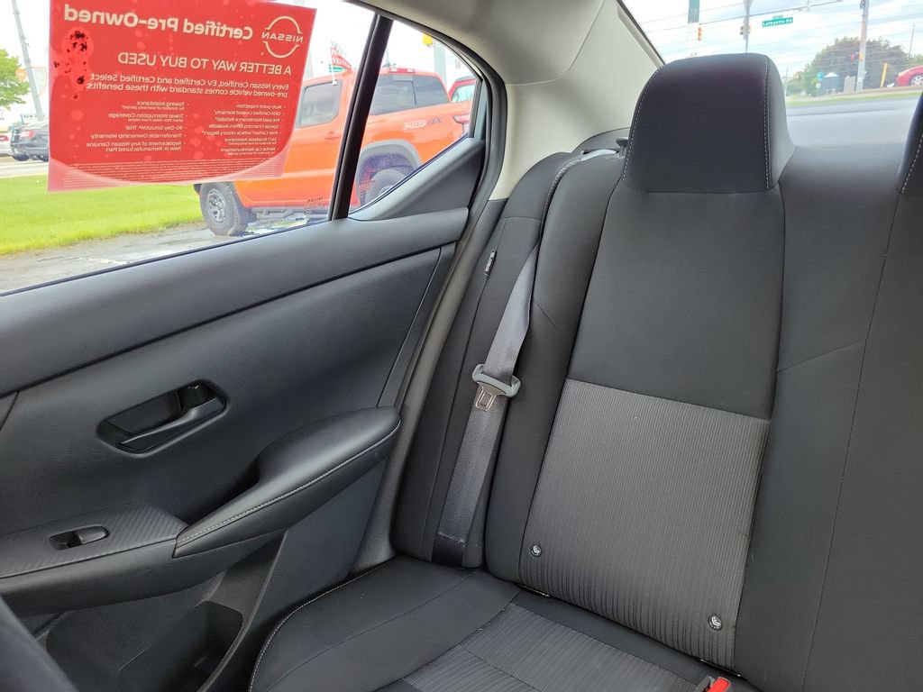 Used 2024 Nissan Sentra SV FWD image 10