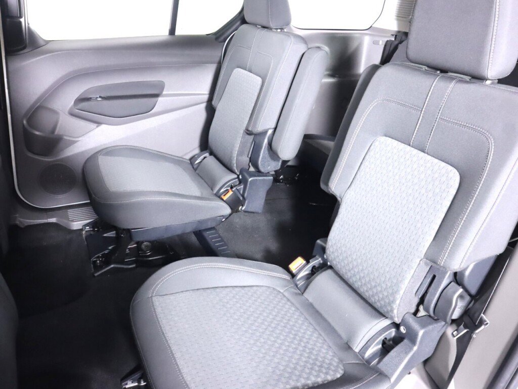 Used 2022 Ford Transit Connect XLT FWD image 32