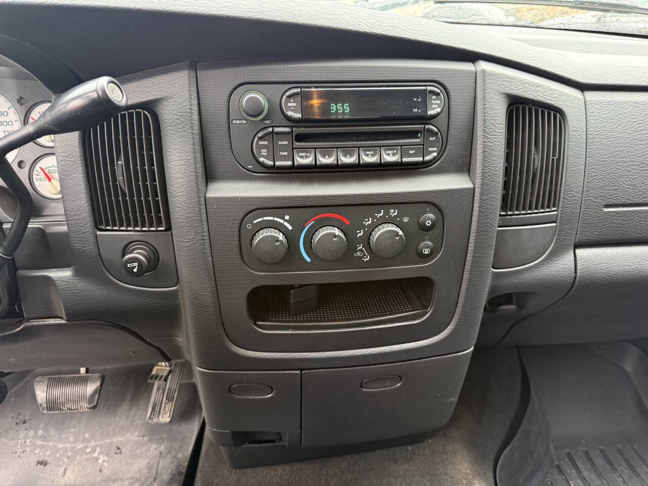 Used 2005 Dodge Ram 3500 Truck SLT image 22