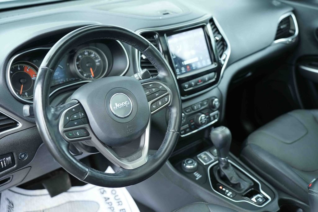 Used 2021 Jeep Cherokee Limited AWD/4WD image 29