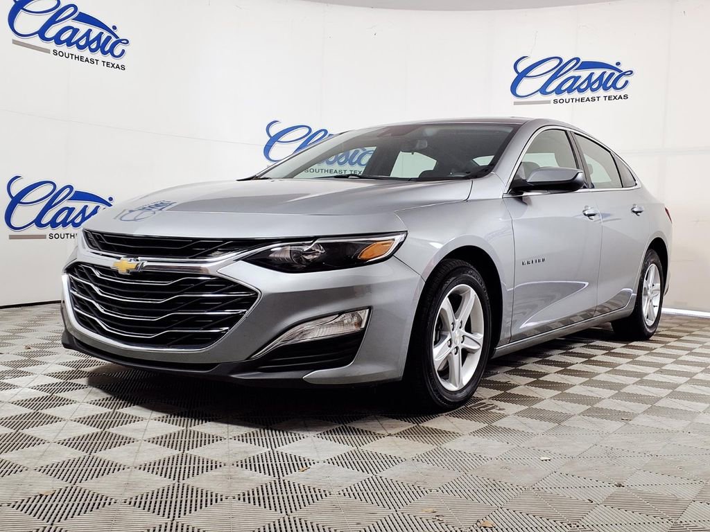 Used 2025 Chevrolet Malibu LS image 5