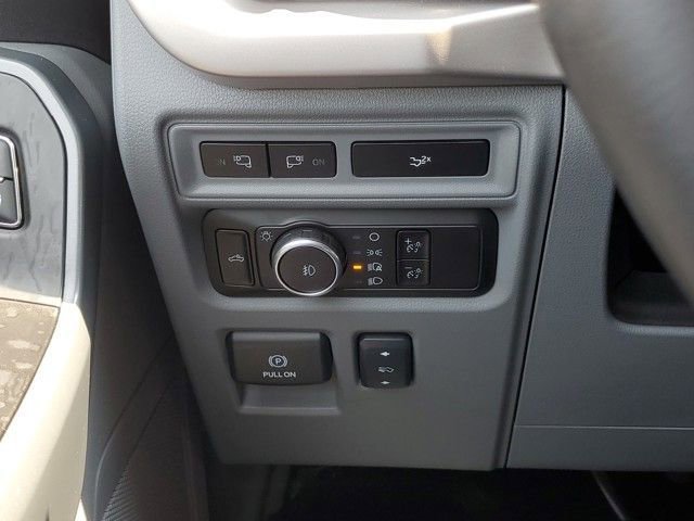 Certified 2023 Ford F150 XLT w/ Equipment Group 302A High image 27