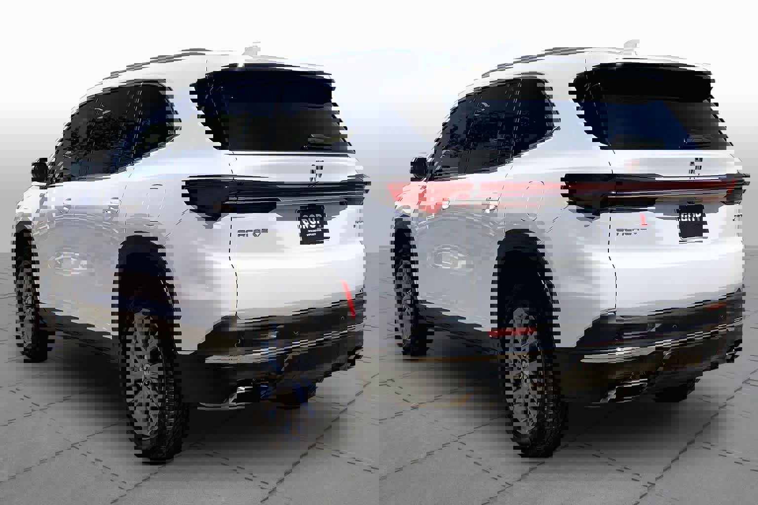 Used 2025 Buick Enclave Preferred FWD image 12