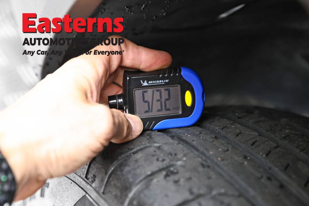 Used 2018 Jeep Renegade Altitude AWD/4WD image 29