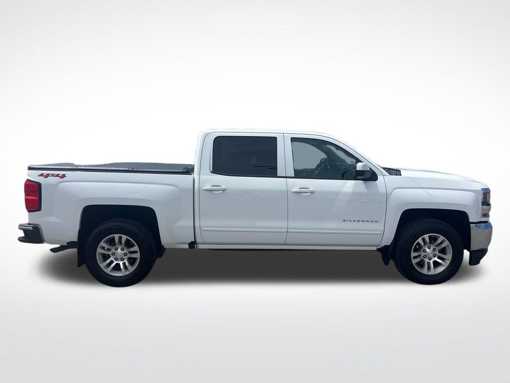Used 2018 Chevrolet Silverado 1500 LT w/ All Star Edition AWD/4WD image 9