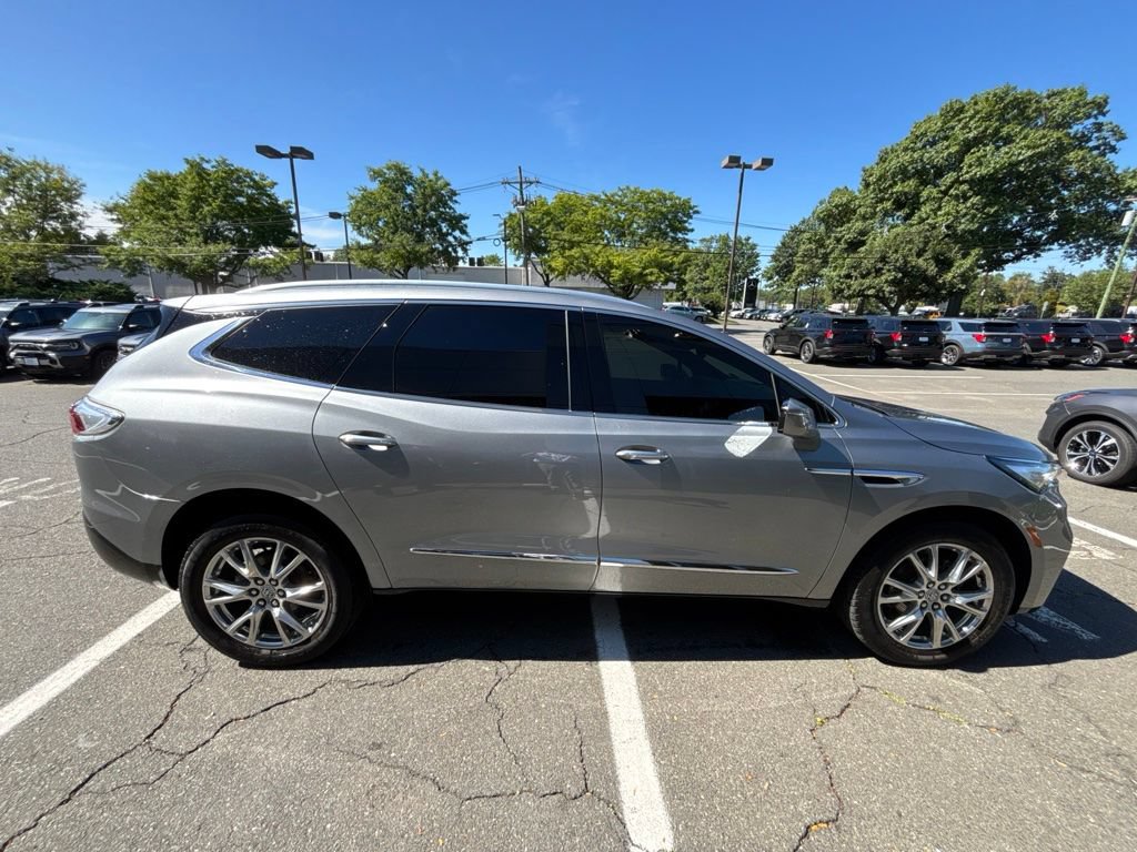 Used 2023 Buick Enclave Premium w/ Experience Buick Package AWD/4WD image 7
