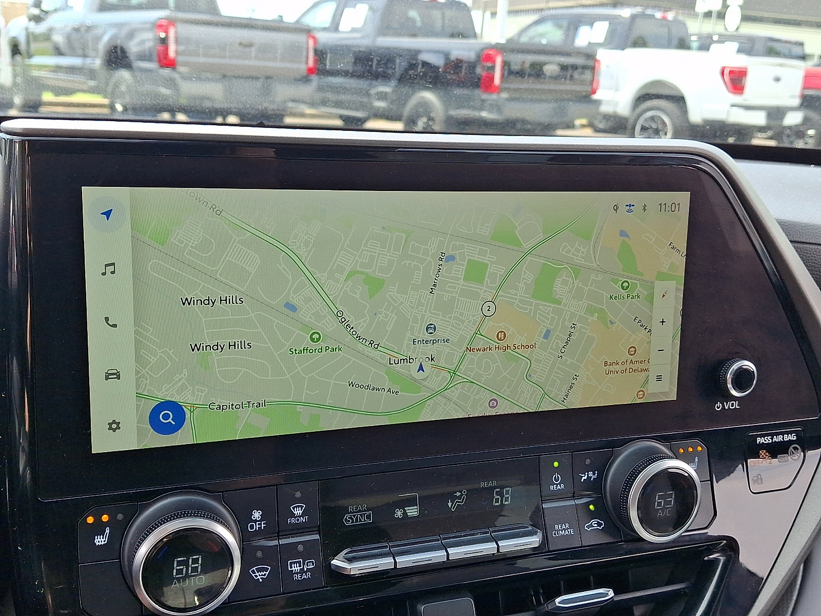 Used 2023 Toyota Highlander XLE FWD image 25