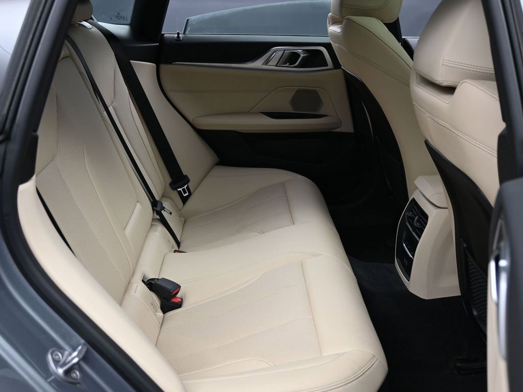 Used 2023 BMW i4 eDrive35 w/ Premium Package image 32