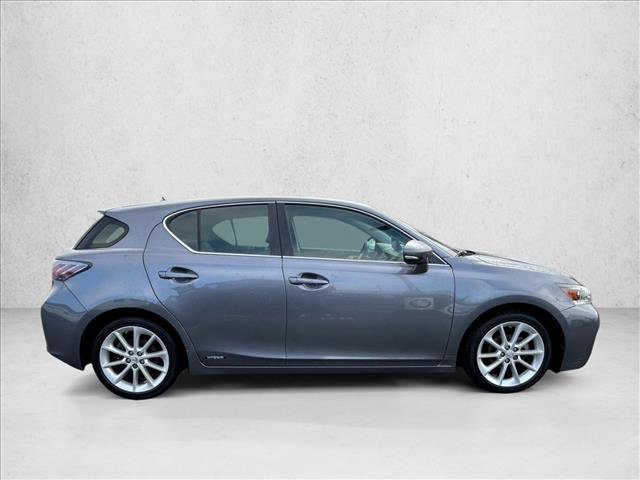 Used 2013 Lexus CT 200h image 4