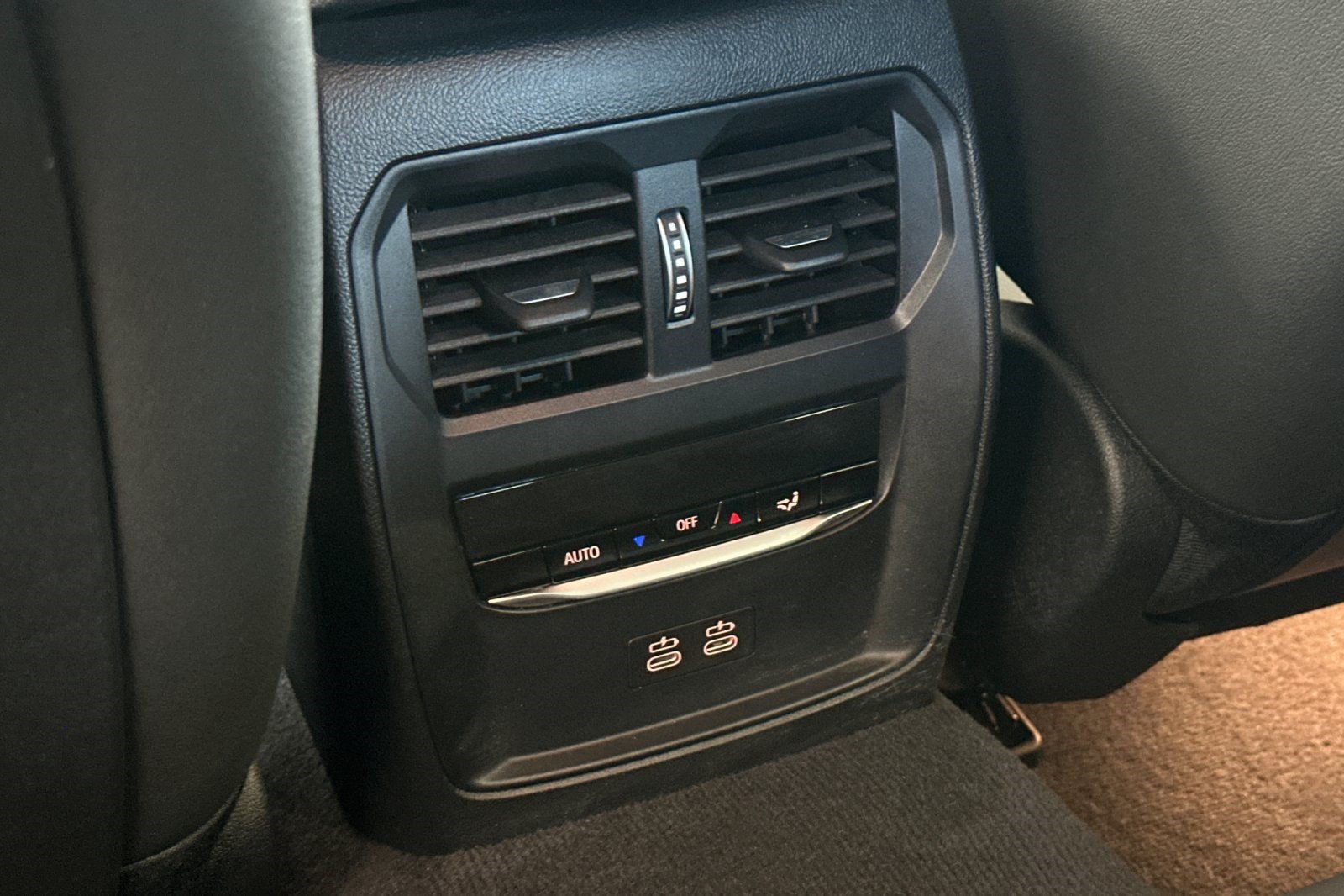 Certified 2024 BMW i4 eDrive35 w/ Convenience Package RWD image 16