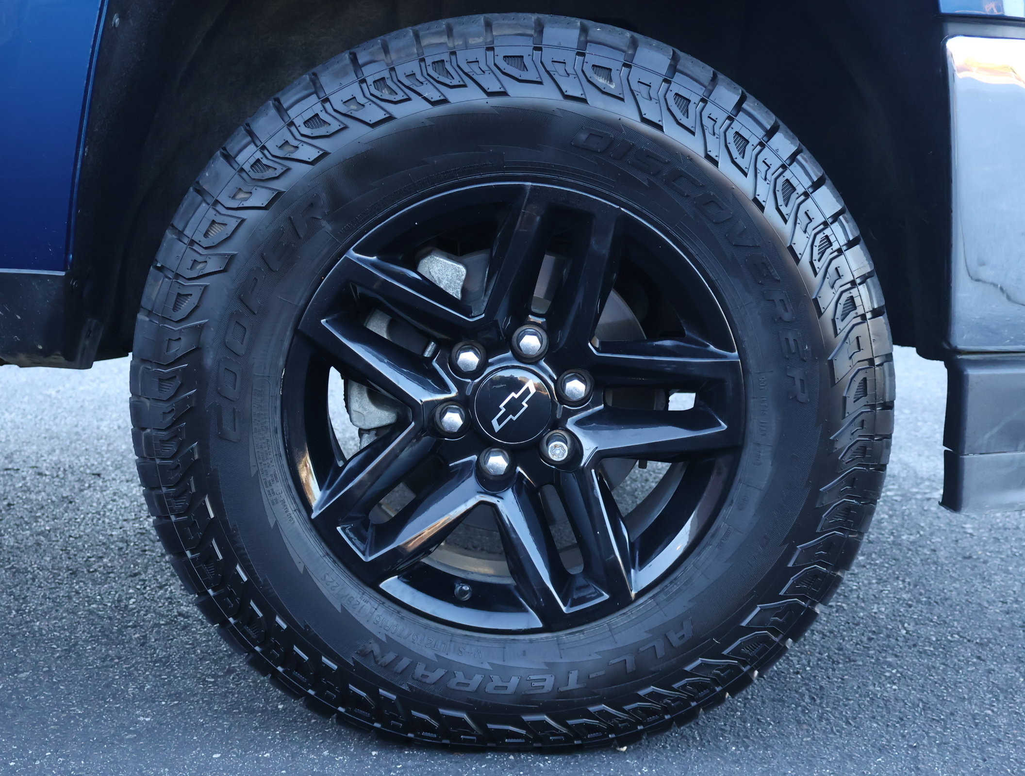 Used 2018 Chevrolet Silverado 1500 LT w/ Texas Edition RWD image 18