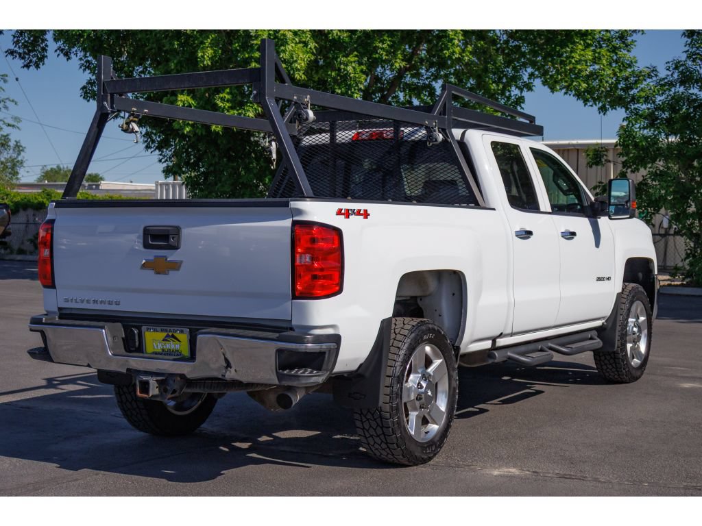 Used 2018 Chevrolet Silverado 2500 W/T AWD/4WD image 3