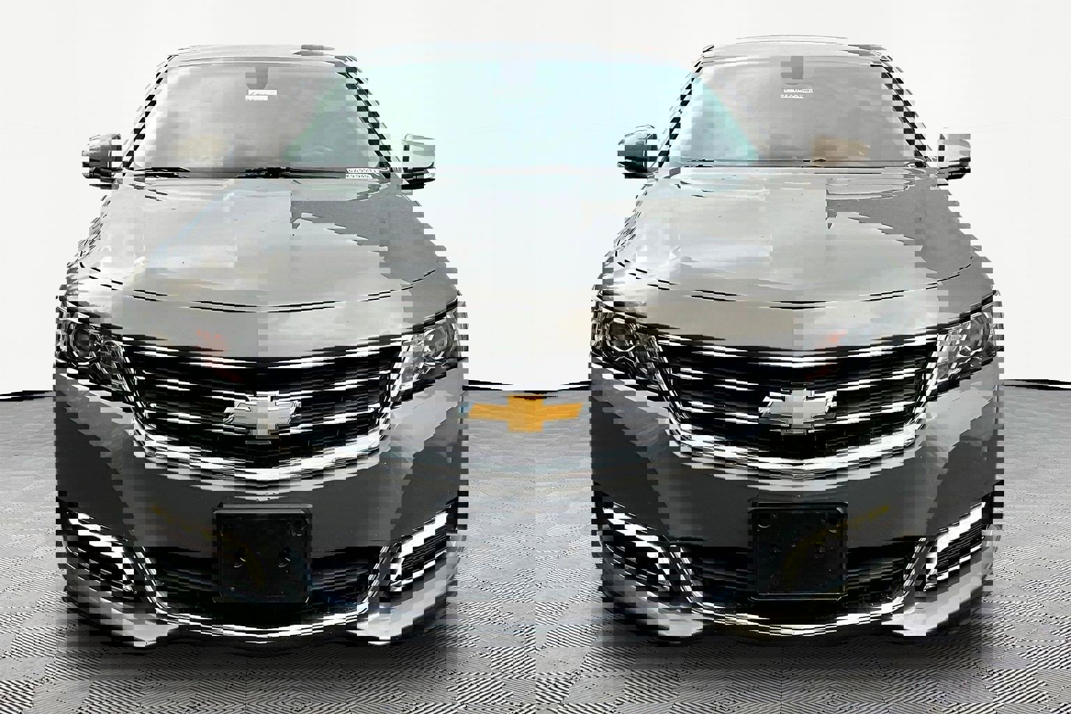 Used 2019 Chevrolet Impala LT image 2