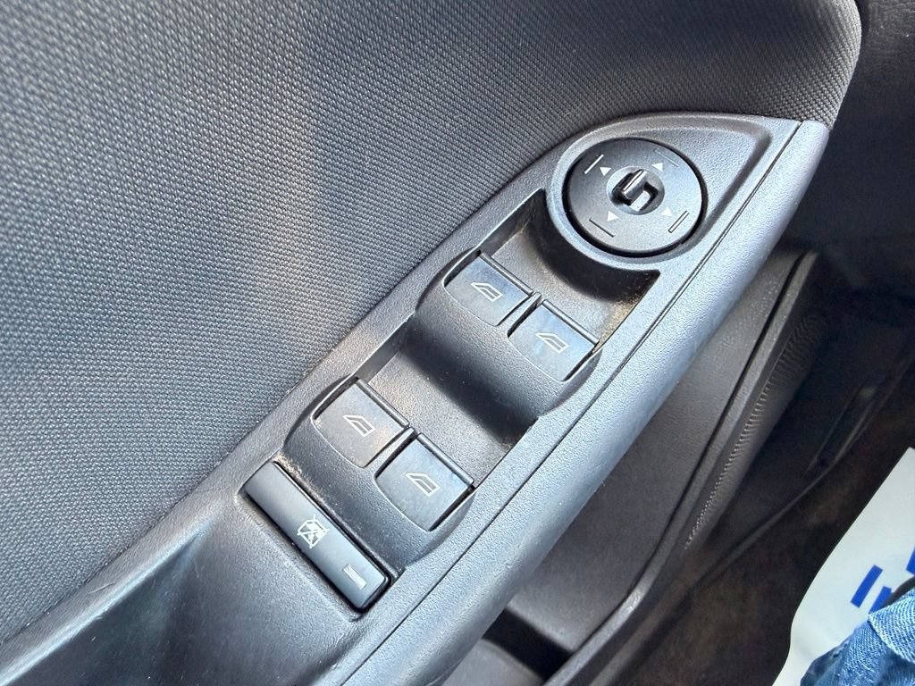 Used 2017 Ford Focus SE FWD image 20