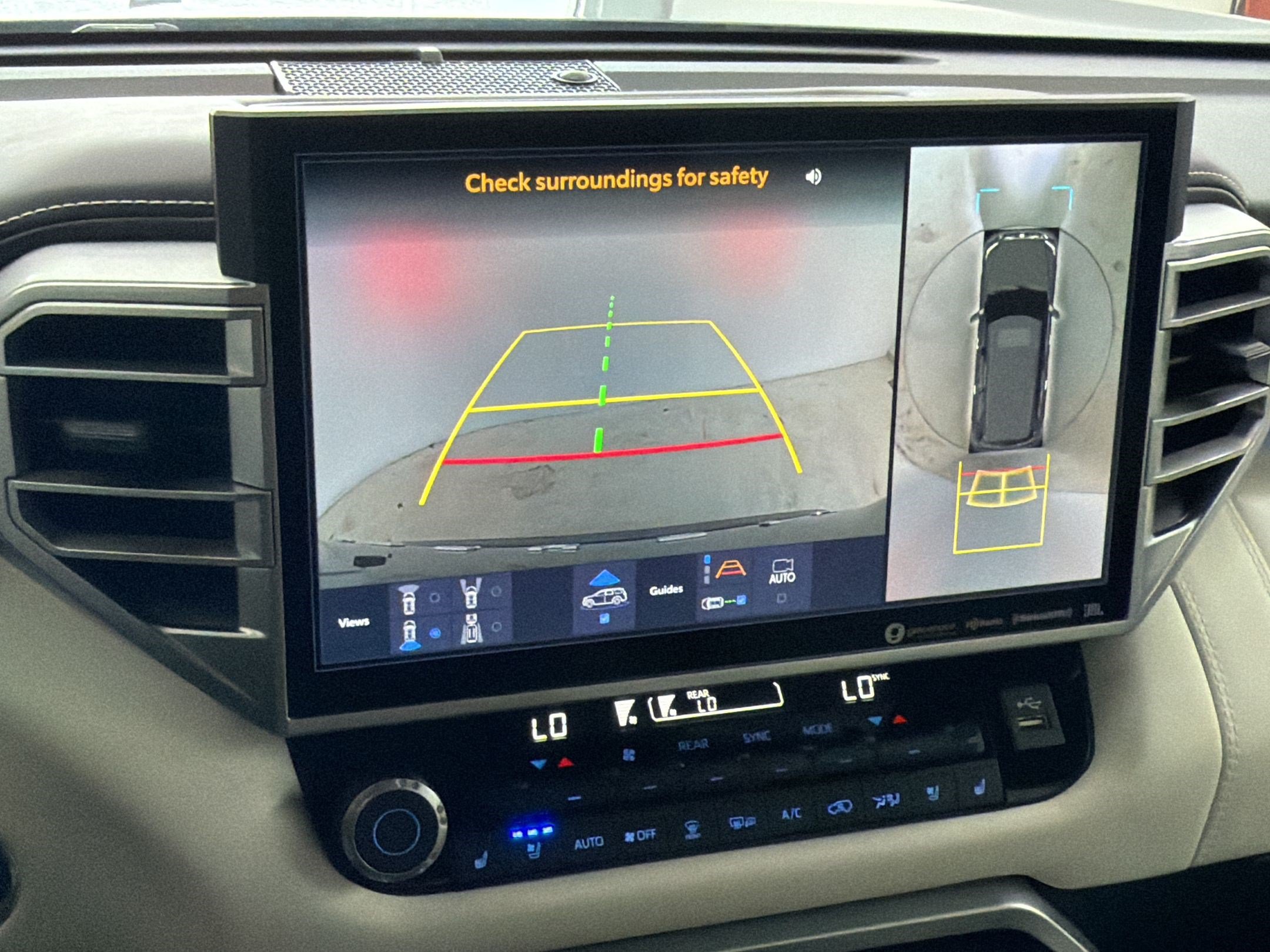 Used 2023 Toyota Sequoia Capstone AWD/4WD image 18
