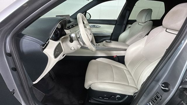 Used 2024 Genesis Electrified GV70 AWD/4WD image 12