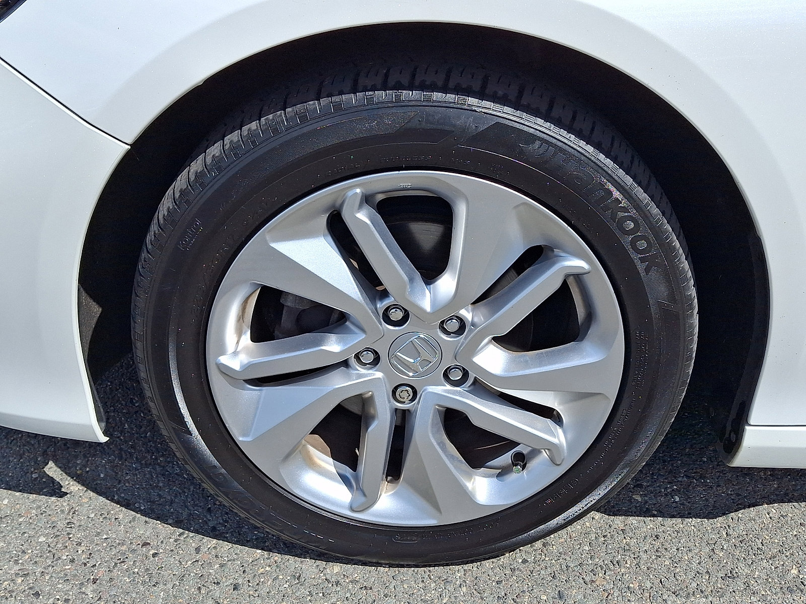 Used 2019 Honda Accord LX image 8