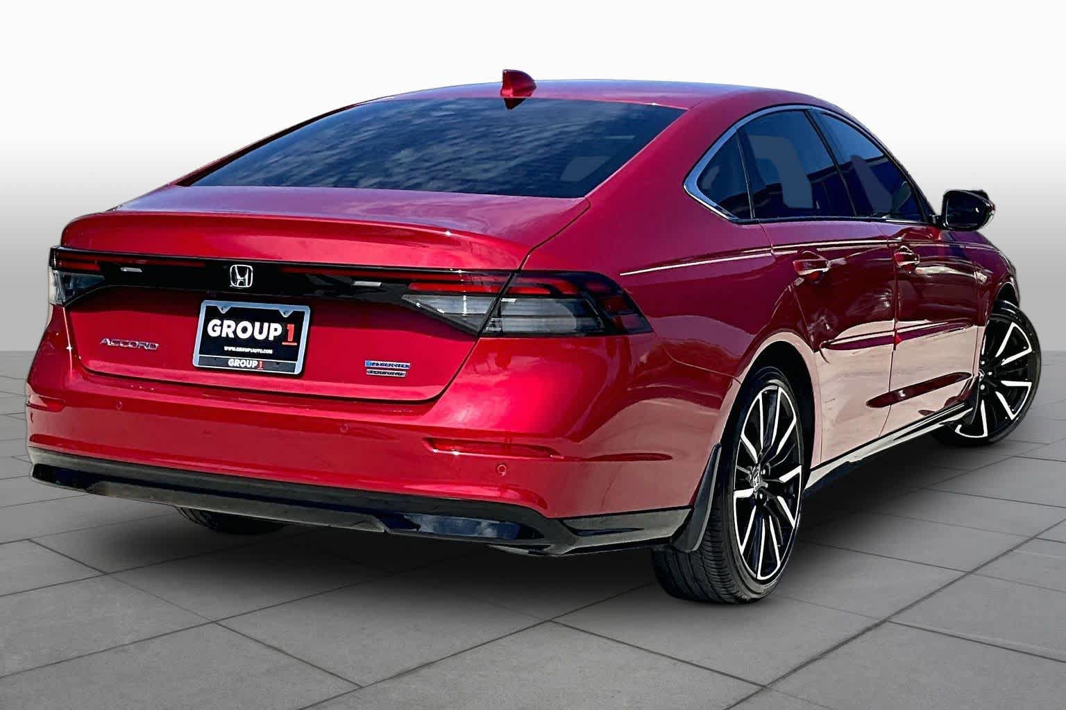 Used 2023 Honda Accord Touring image 13