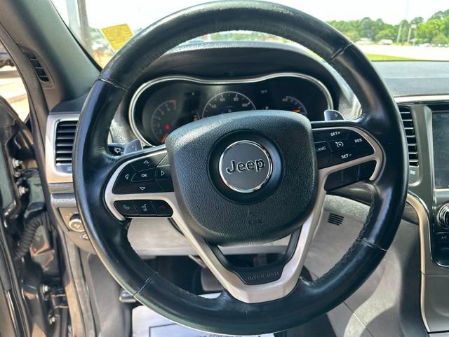 Used 2014 Jeep Grand Cherokee Laredo w/ 18" Wheel & 8.4" Radio Group RWD image 13