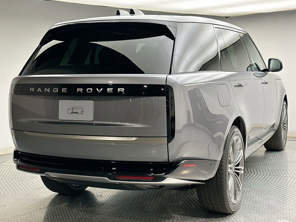 New 2026 Land Rover Range Rover Long Wheelbase SE AWD/4WD image 11