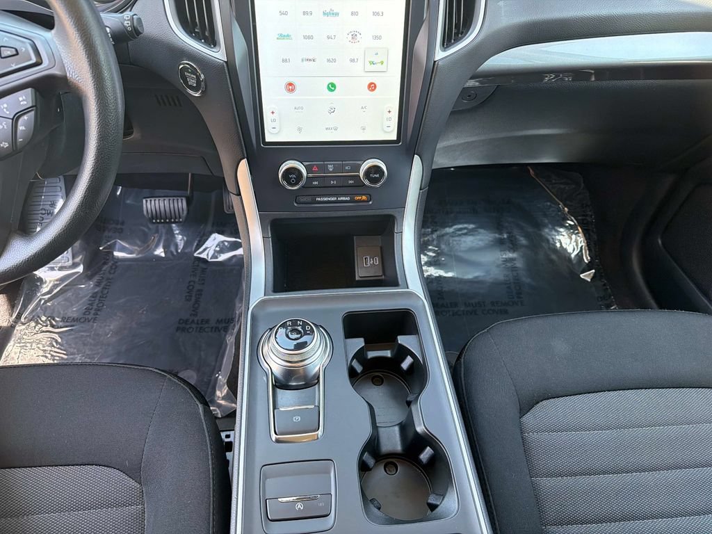 Used 2024 Ford Edge SE w/ Black Appearance Package AWD/4WD image 24