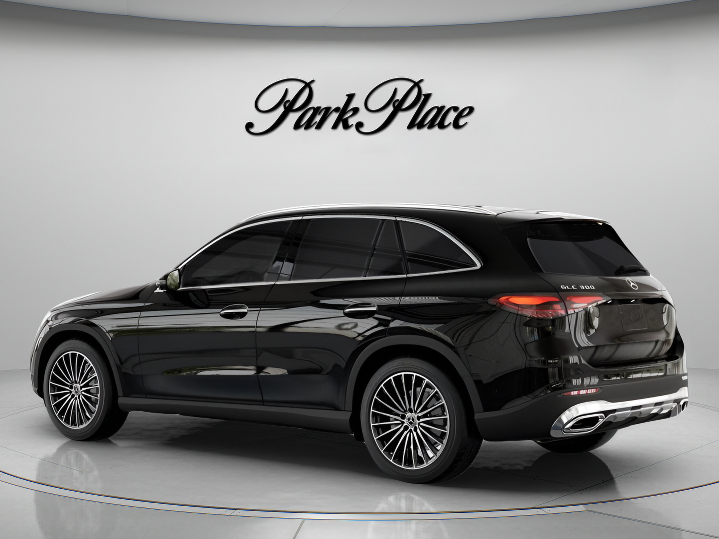 Used 2026 Mercedes-Benz GLC 300 4MATIC image 12